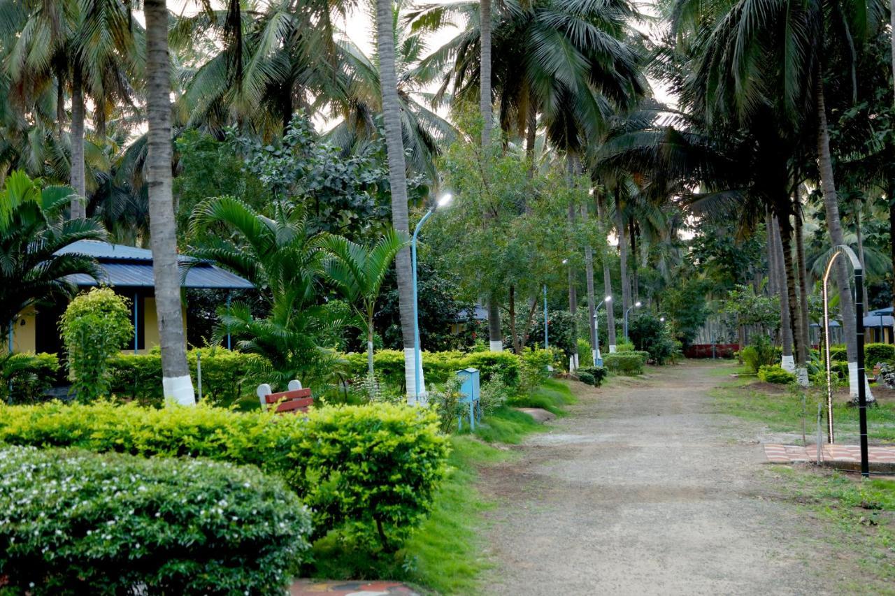 Royal Nature Resort Pollāchi Екстериор снимка