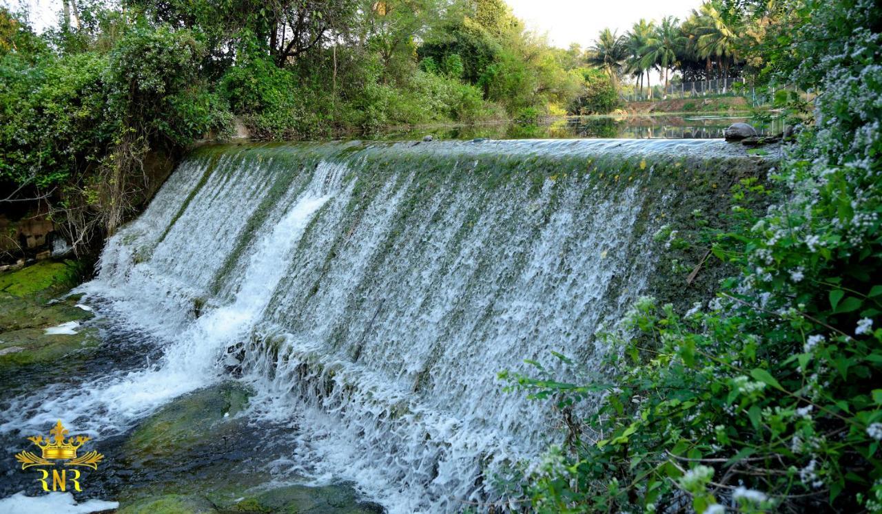Royal Nature Resort Pollāchi Екстериор снимка